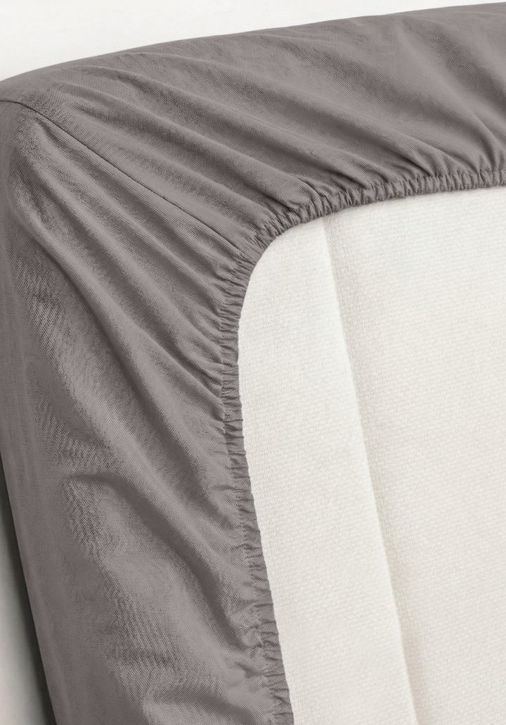 ARIA FITTED SHEET WARM GREY- SATIN COTTON 400TC